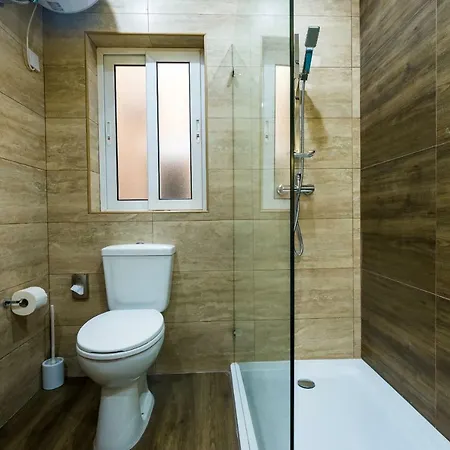 Daire Qawra - Modern 2 Bedroom Seaside St. Paul's Bay